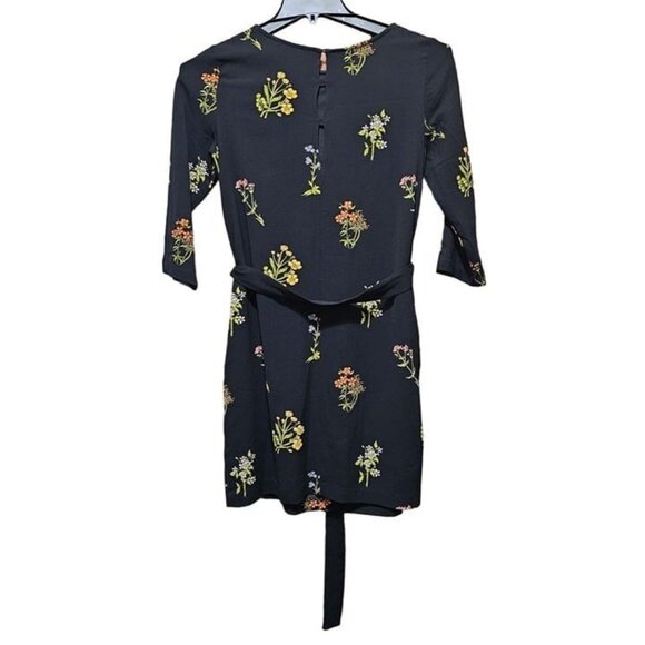 H & M 3/4  Dress Black with Small Floral Tie Belt Above Knee Size 6 - Picture 2 of 12